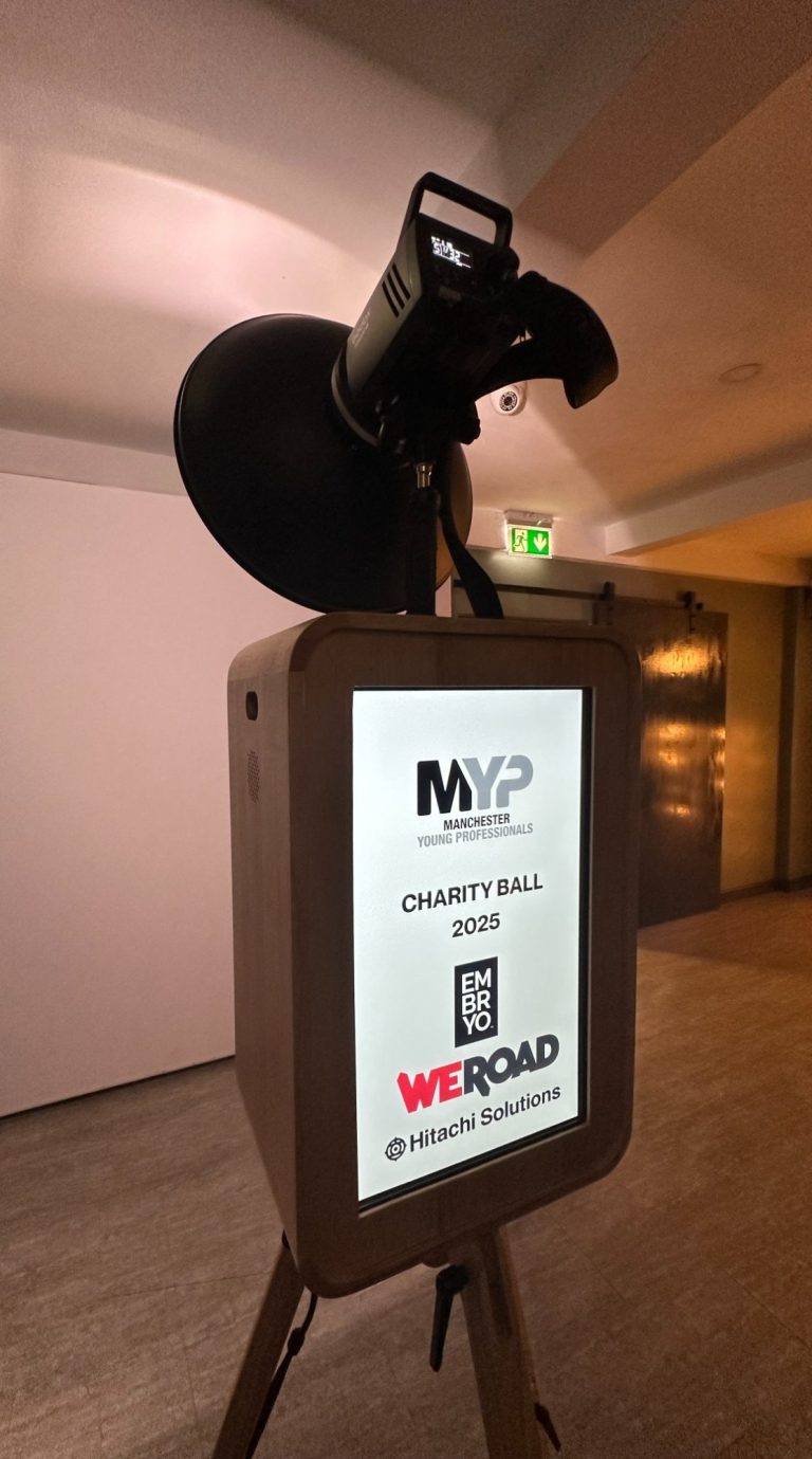 Smile-and-pose-Photo-Booth-Hire-Manchester-corporate-event-hitachi-myp